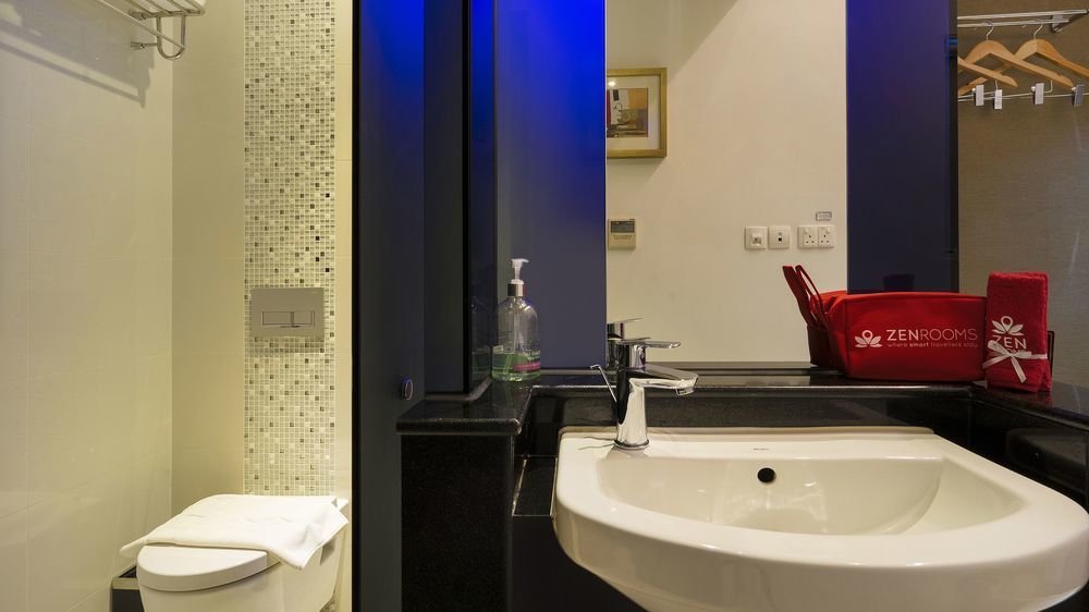 Zen Rooms Jalan Besar Singapore Exterior photo